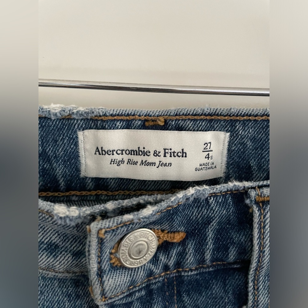 A&F High Rise Mom Jean - Picture 6 of 10